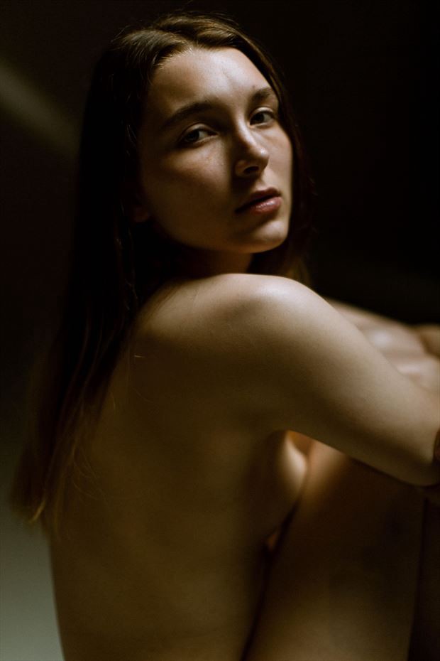 artistic-nude-studio-lighting-photo-by-model-jennifer-helena-FullSizeu5.jpg